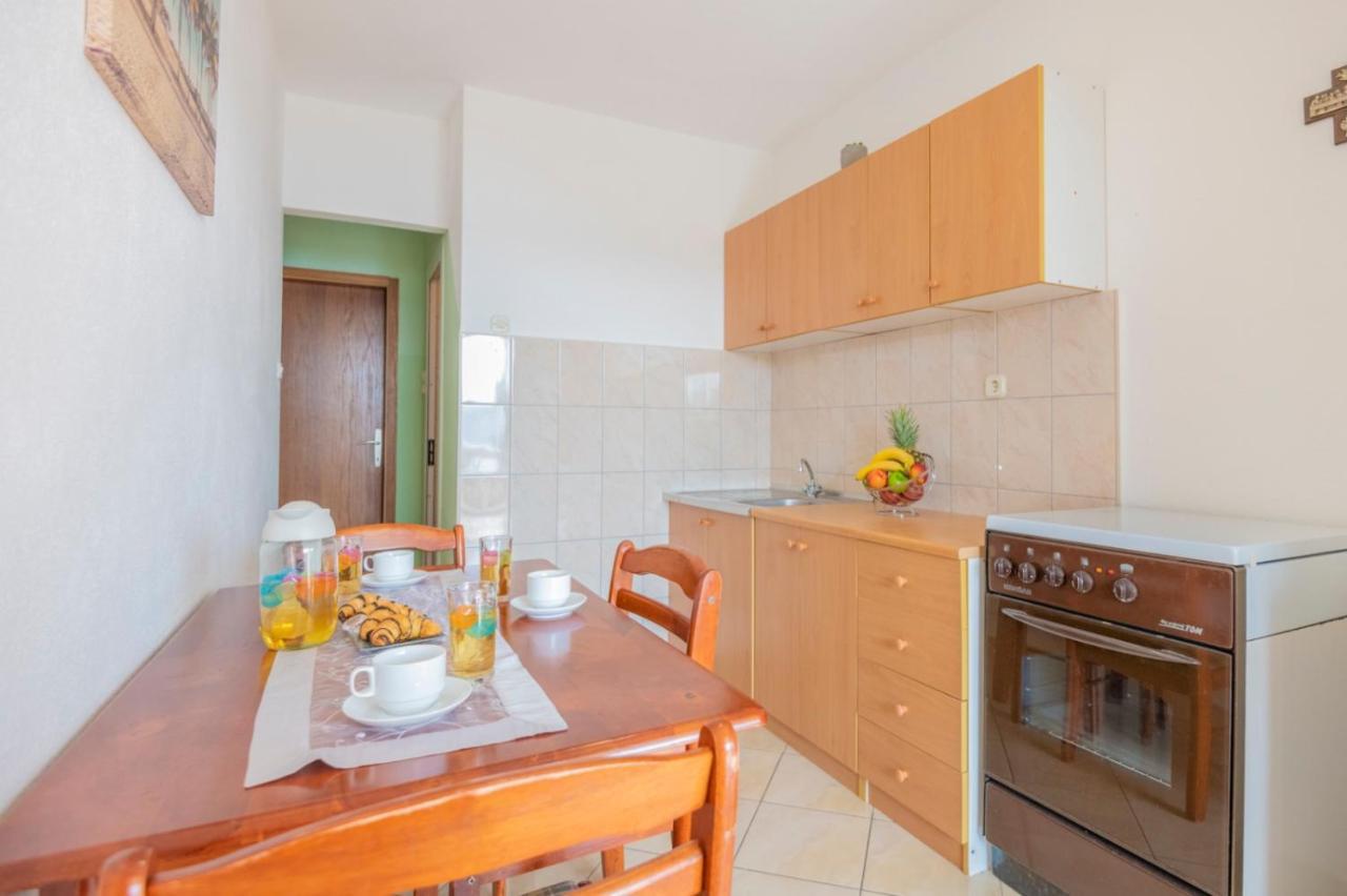 Apartments Zdravka 로크바 로고즈니차 외부 사진
