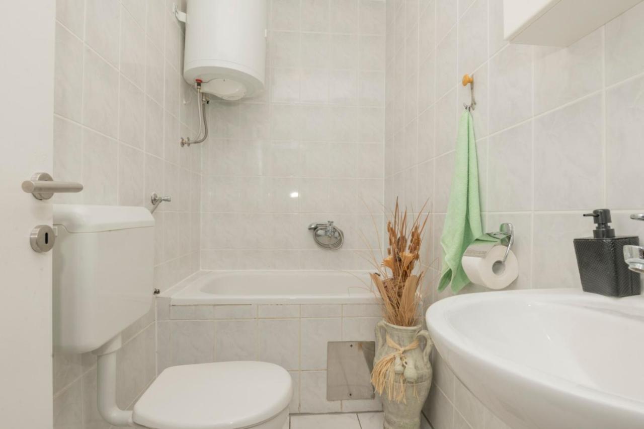 Apartments Zdravka 로크바 로고즈니차 외부 사진