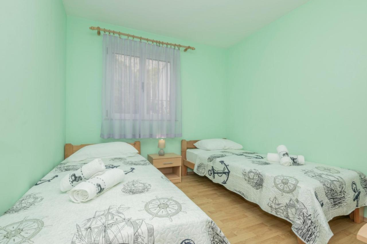 Apartments Zdravka 로크바 로고즈니차 외부 사진