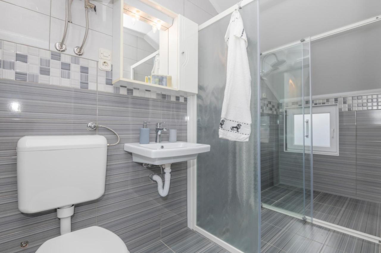Apartments Zdravka 로크바 로고즈니차 외부 사진