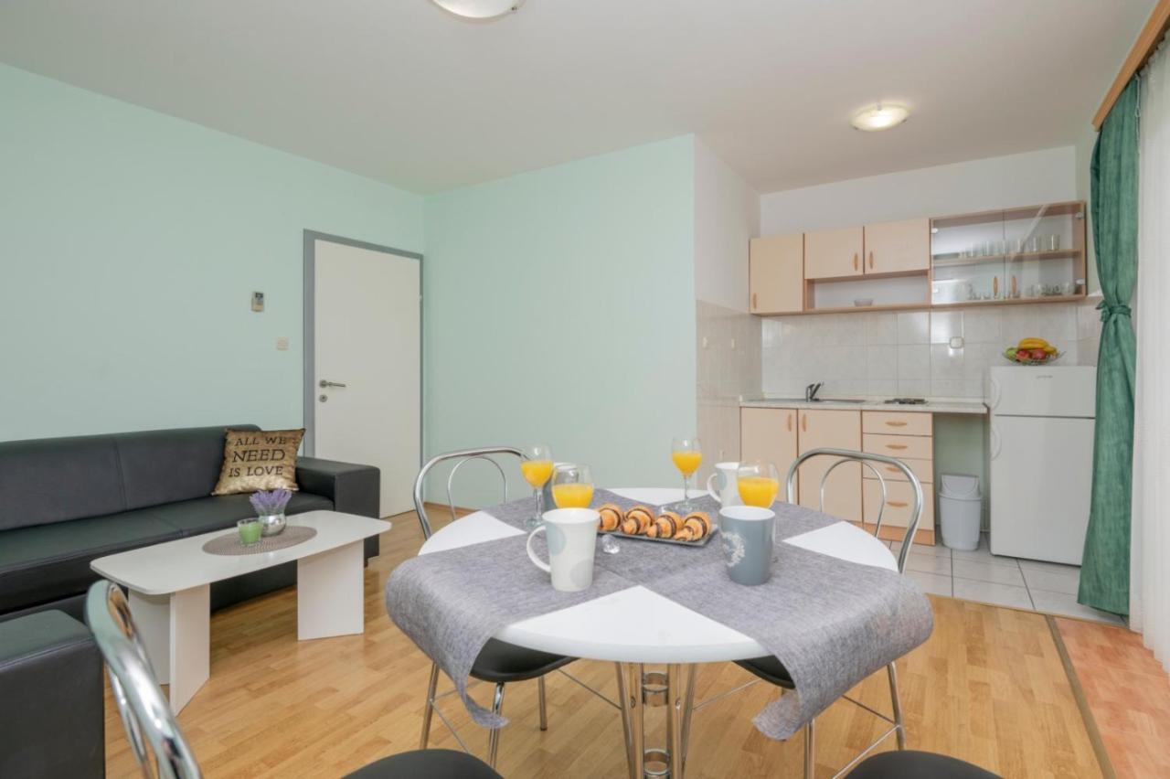 Apartments Zdravka 로크바 로고즈니차 외부 사진