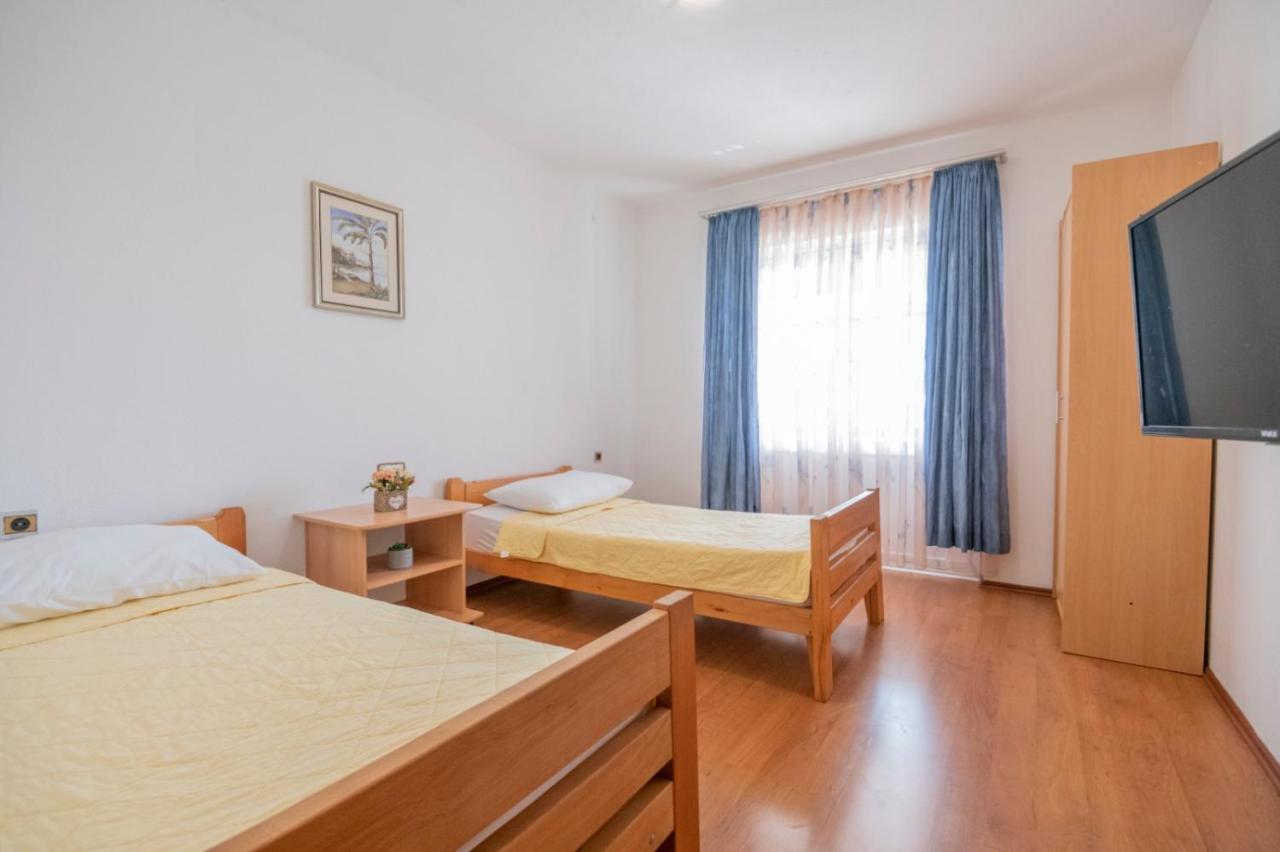Apartments Zdravka 로크바 로고즈니차 외부 사진